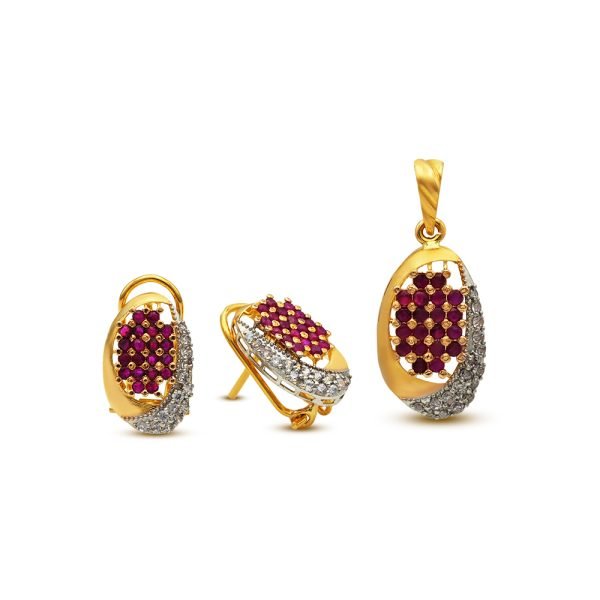Gold Pendant Set