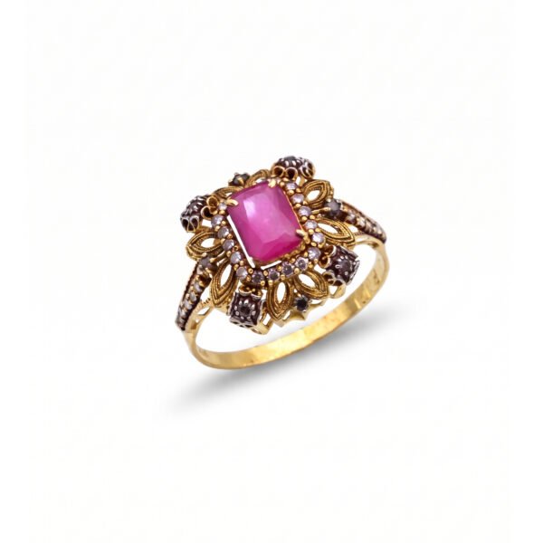 Gold Ladies Ring
